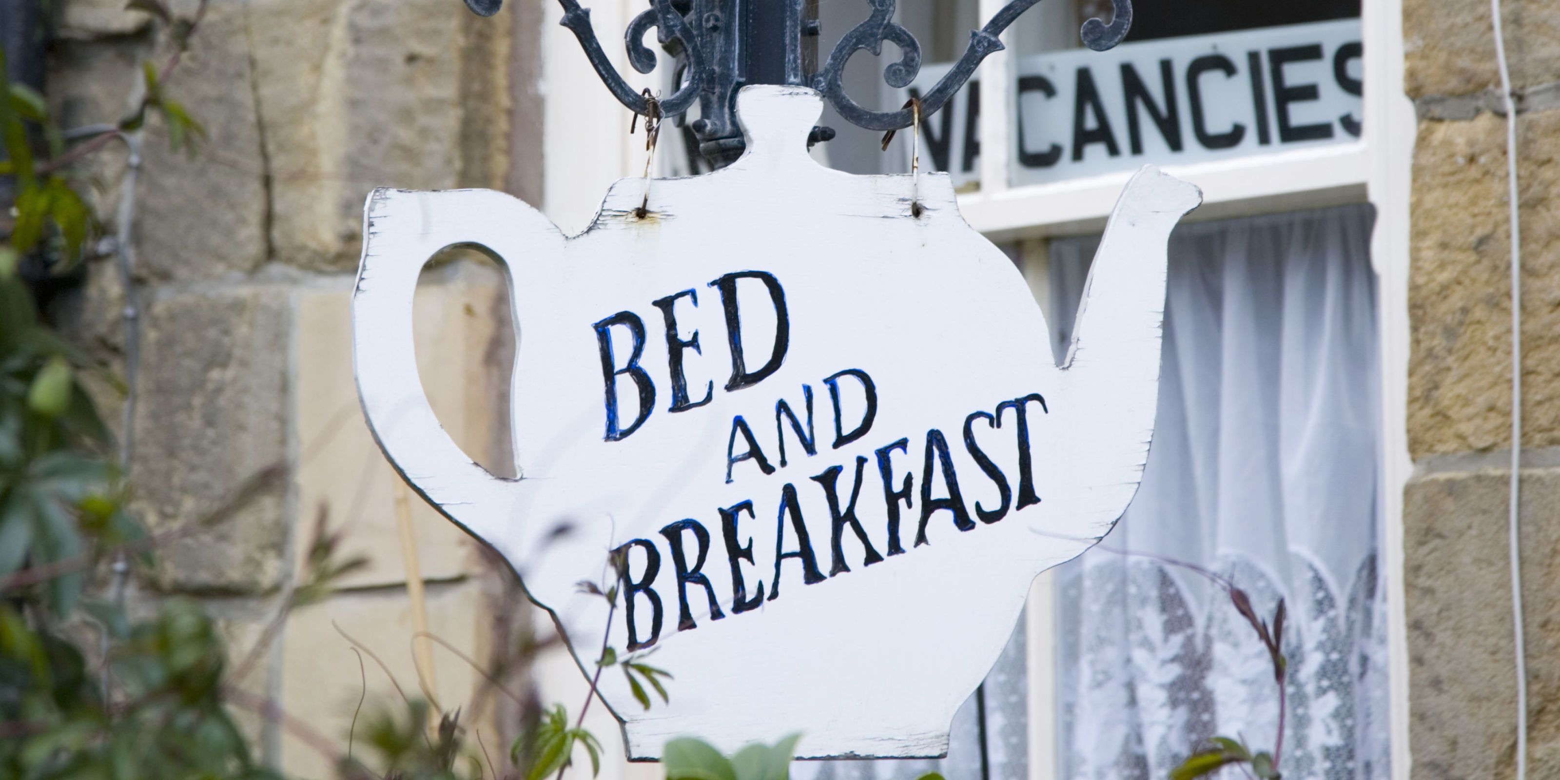 Why You Should Never Stay At A Bed And Breakfast - Why I Hate Staying ...