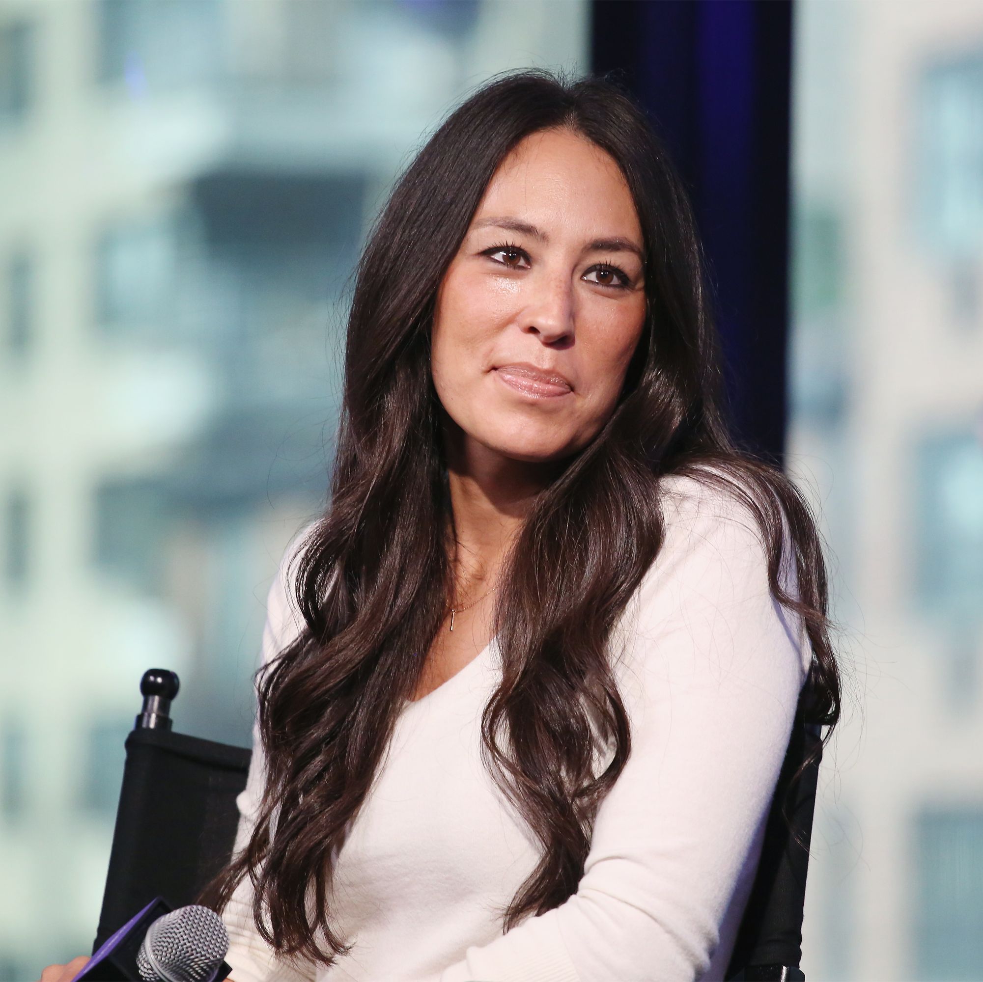 'Fixer Upper' Fans Say Joanna Gaines Looks 