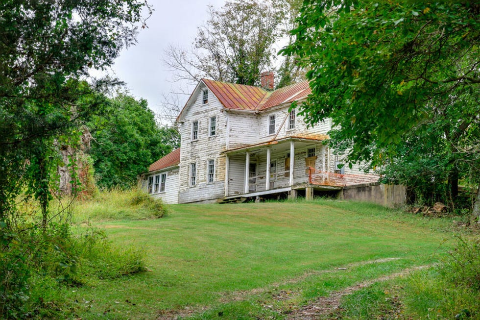 Please, Won't Someone Fix Up This Maryland Farmhouse?