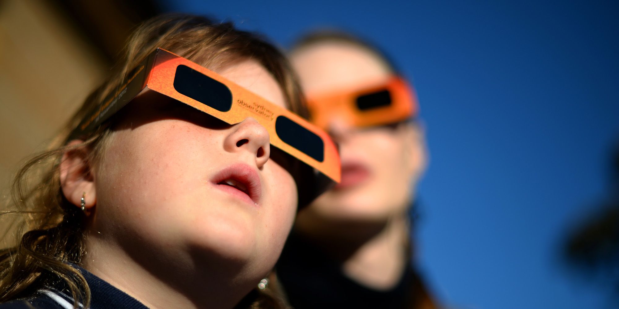 how to see the eclipse without the glasses