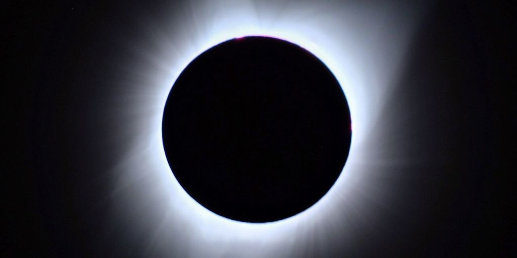 This Is What The Total Solar Eclipse Looked Like In Person