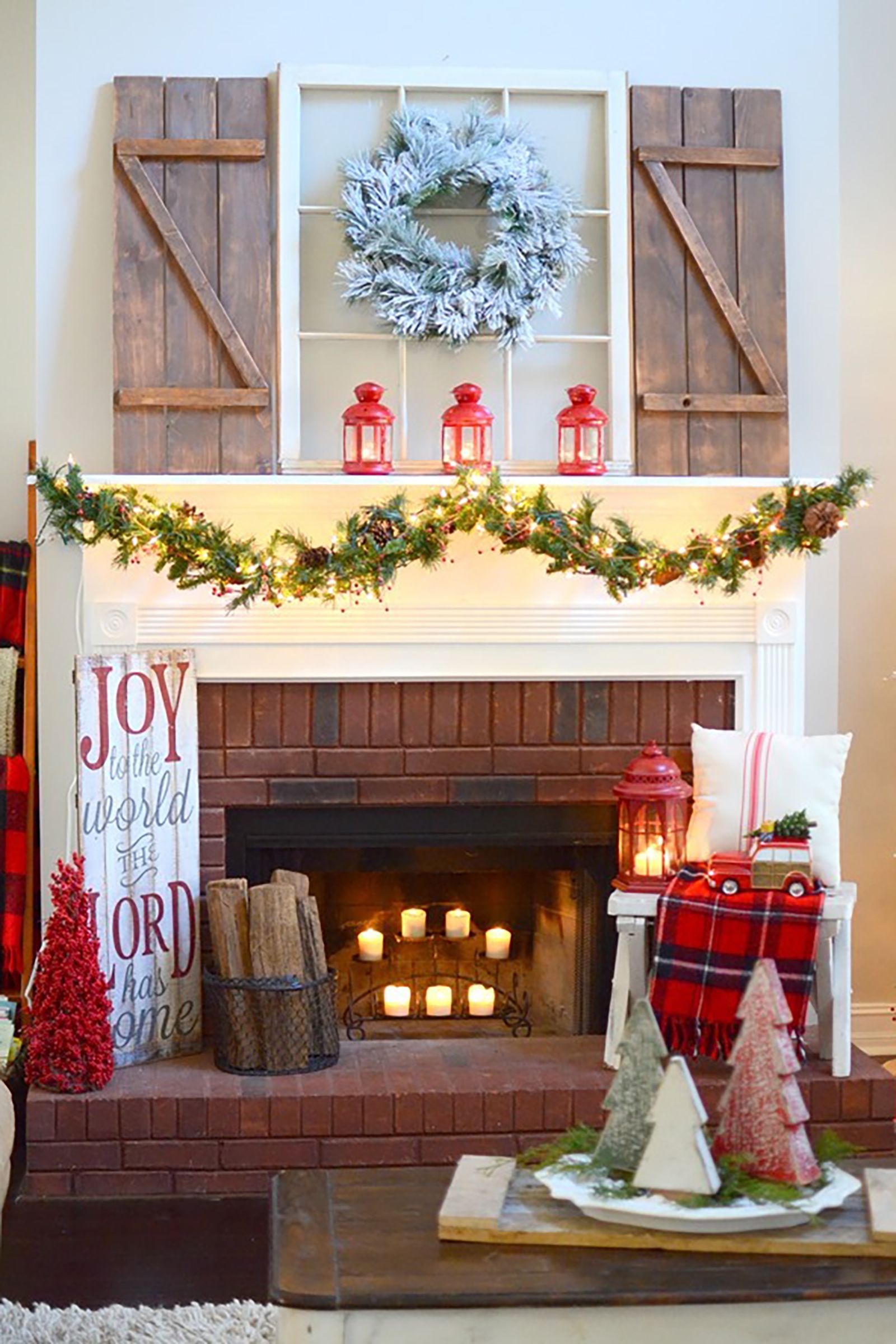 62 Christmas Mantel Decorations Ideas For Holiday Fireplace Mantel Decorating