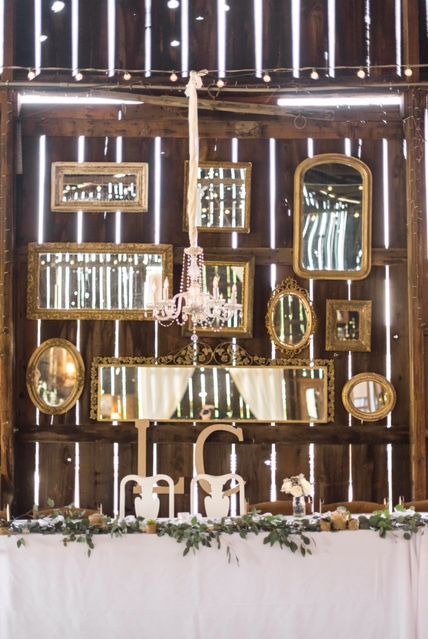 25 Stunning Rustic Wedding Ideas - Decorations for a 