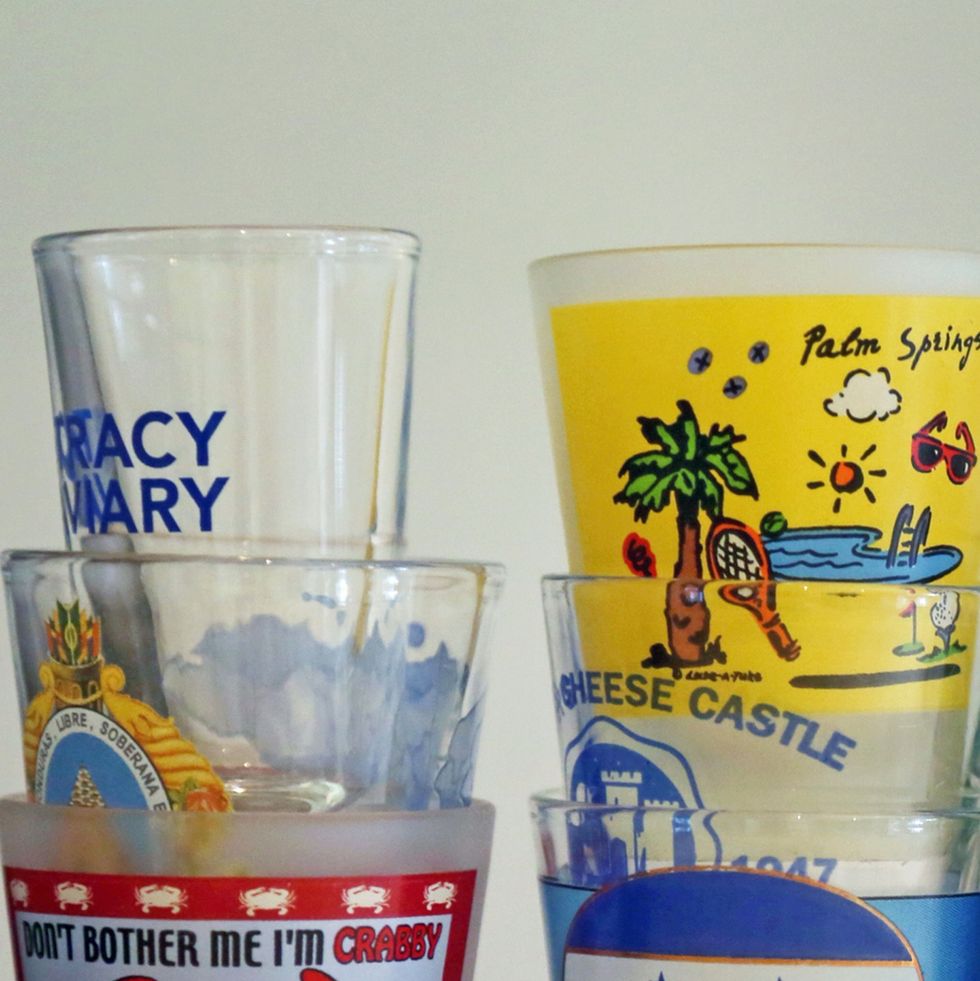 Drinkware, Pint glass, Drink, Plastic, Old fashioned glass, Tableware, Cup, Tumbler, 
