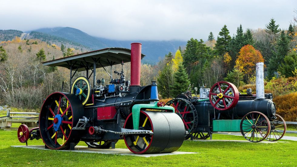 mount washington cog railway - fall foliage train rides new hampshire