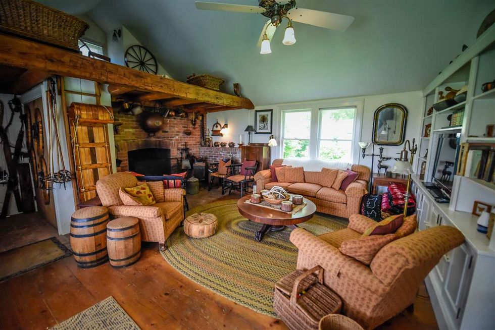 you-re-going-to-want-to-live-in-this-white-farmhouse-for-sale-in-vermont