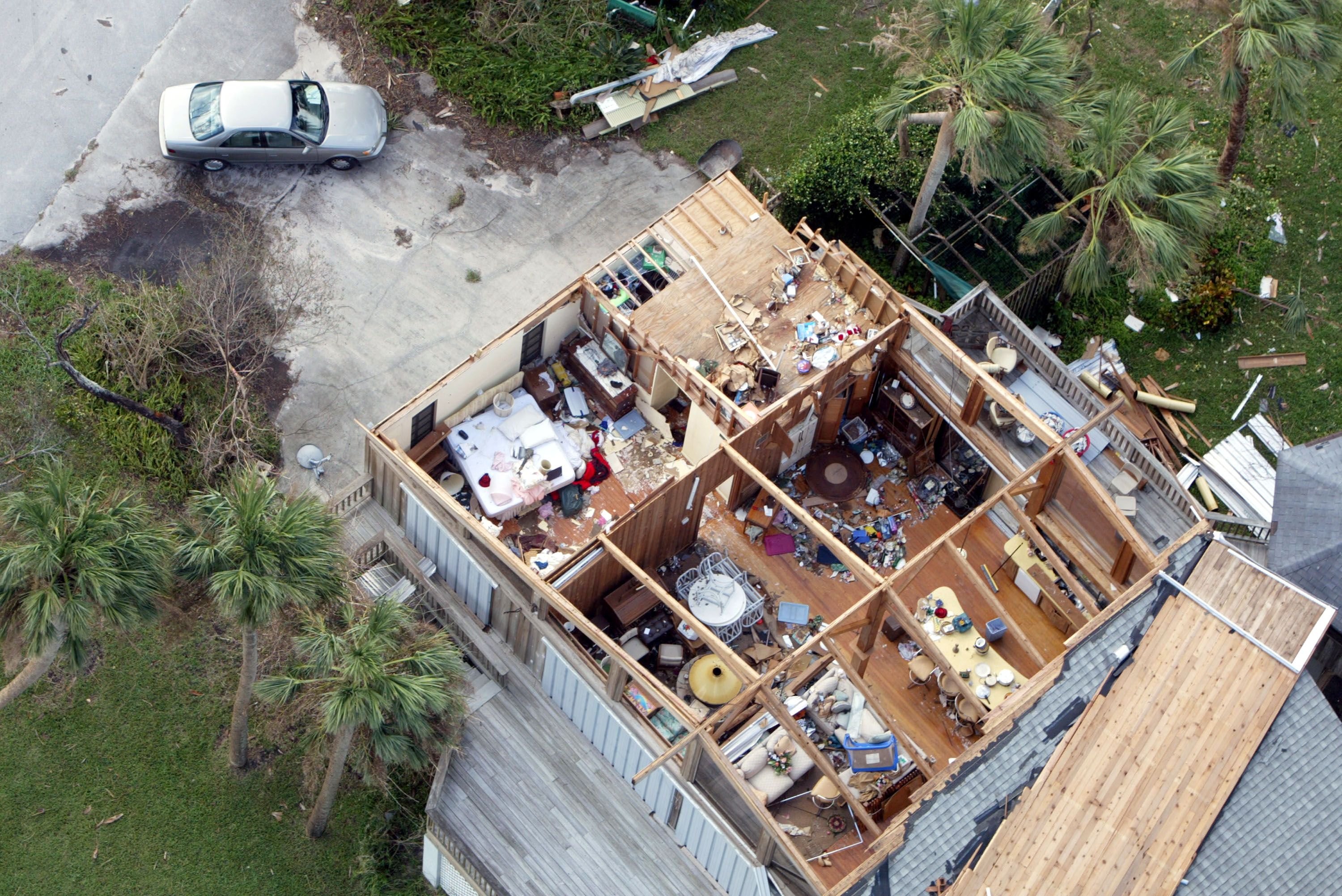 Always Close Interior Doors In Your Home Before A Hurricane Hurricane Safety