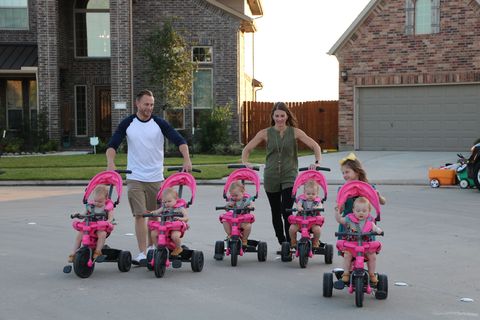 Busby family from OutDaughtered