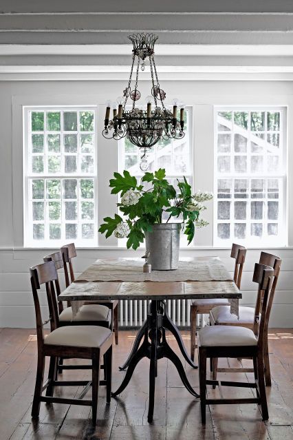 Room, Furniture, Dining room, Interior design, Table, Chair, Home, Floor, Windsor chair, Kitchen & dining room table, 