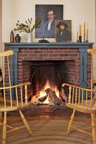 Hearth, Fireplace, Heat, Wood-burning stove, Room, Furniture, Fire screen, Table, Interior design, Home, 
