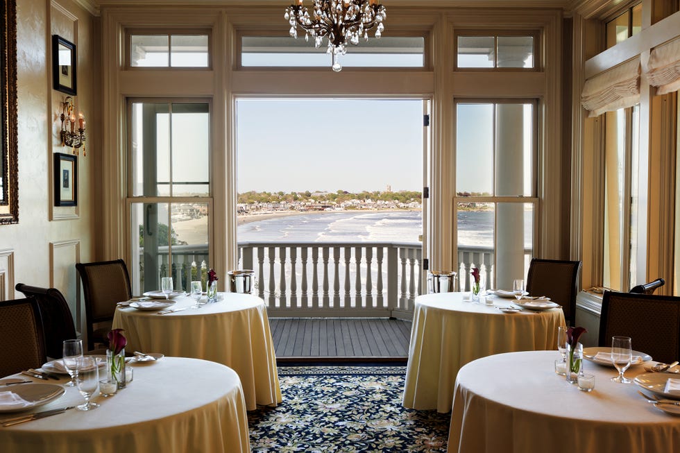 America's Most Romantic Hotel - The Chanler At Cliff Walk