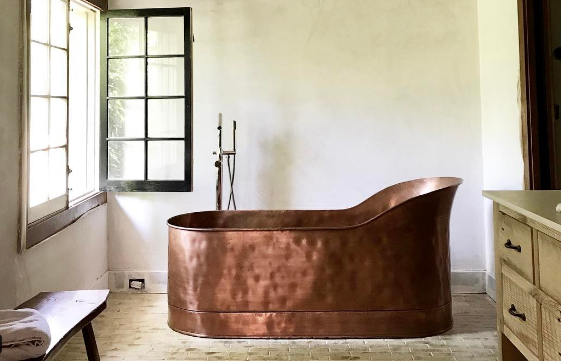 copper soaking bathtub