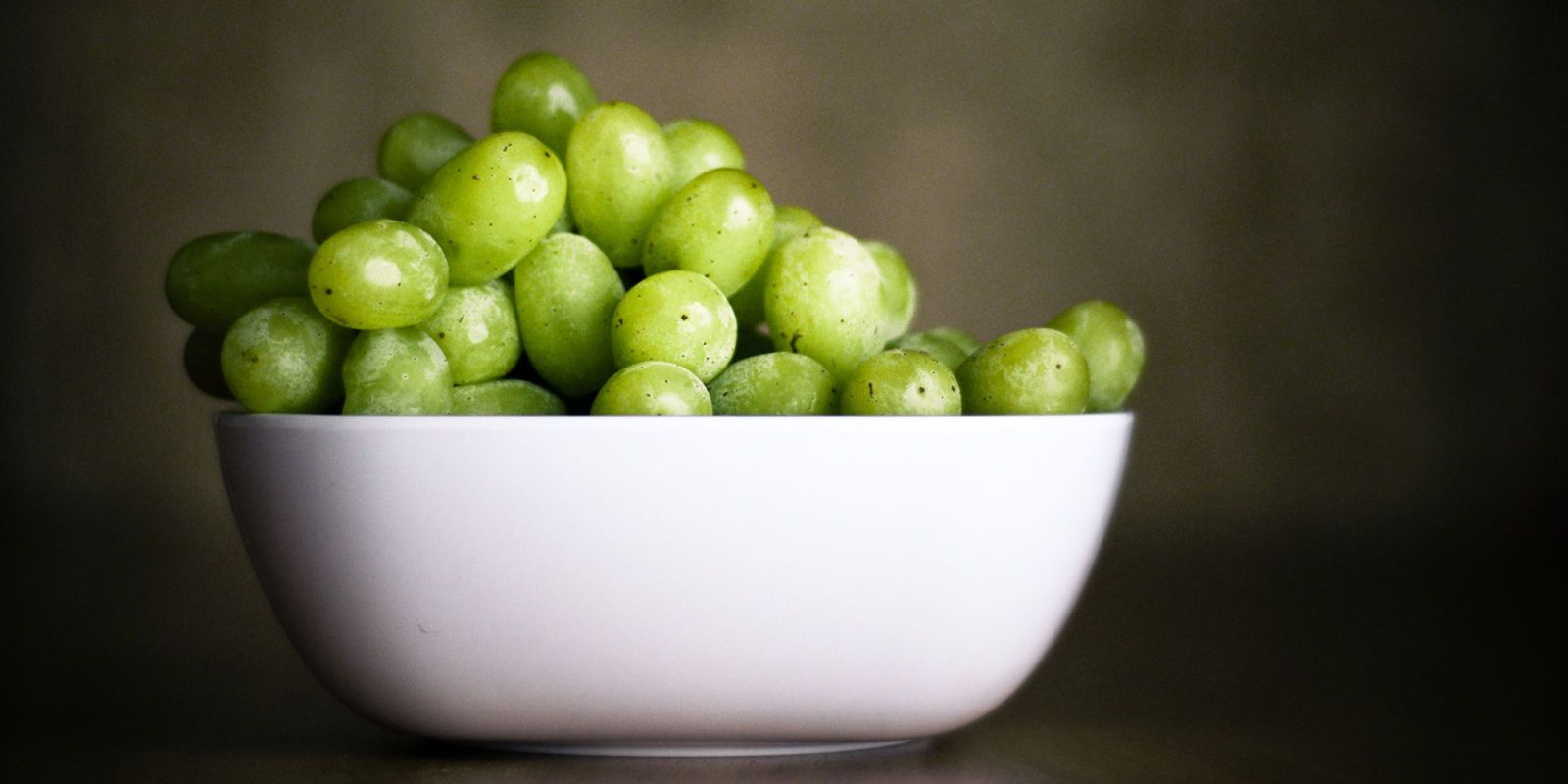 Are green grapes on sale bad for dogs