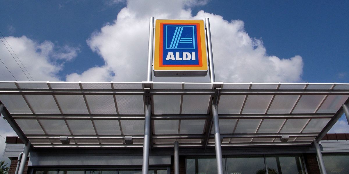 this-is-why-aldi-is-so-popular-aldi-strategy