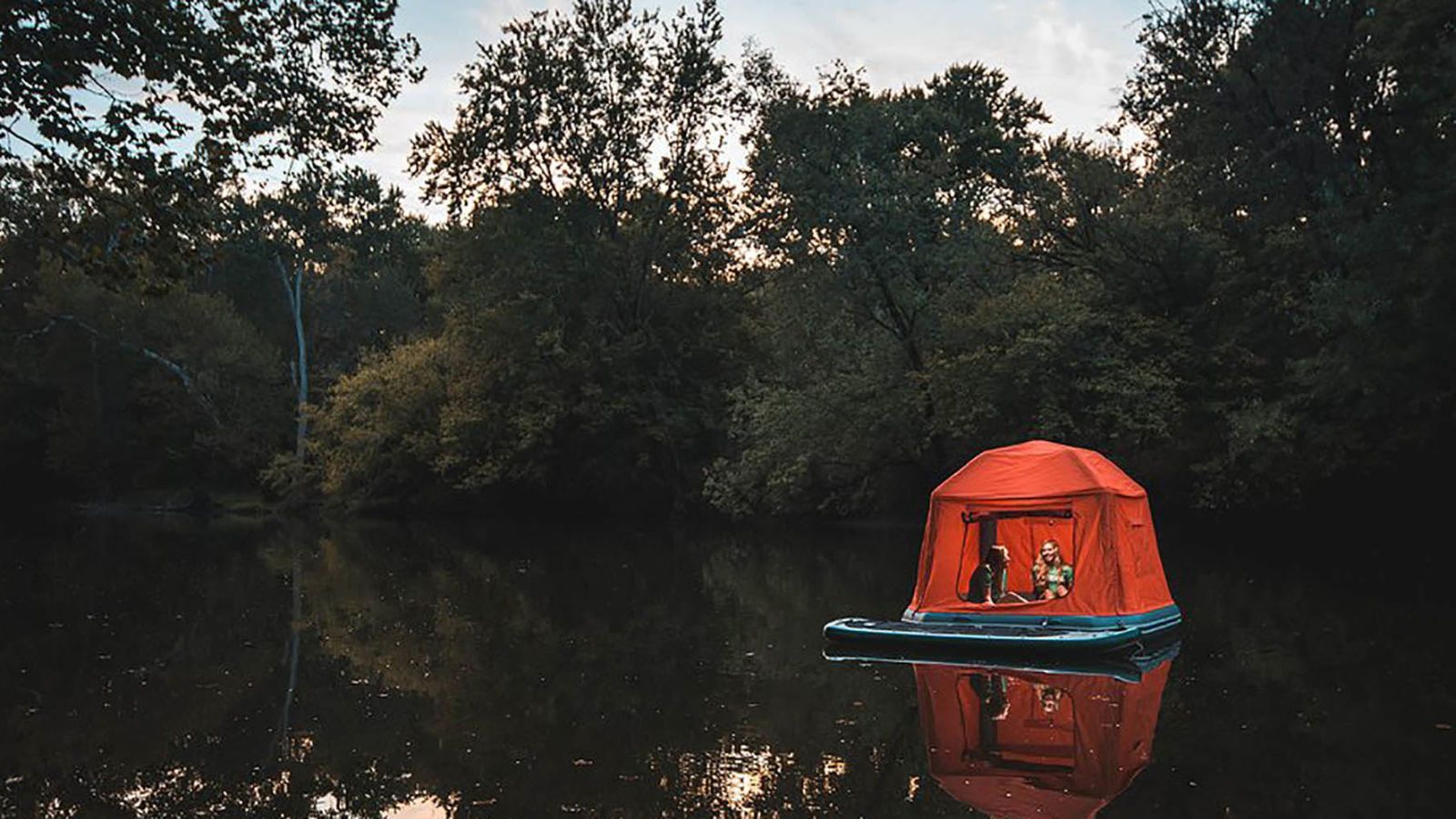 Floating tent 2024