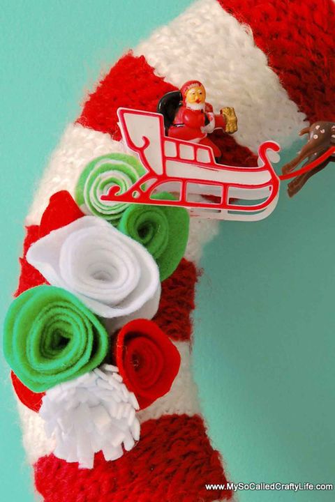 50+ DIY Christmas Wreath Ideas - How To Make Holiday Wreaths Crafts