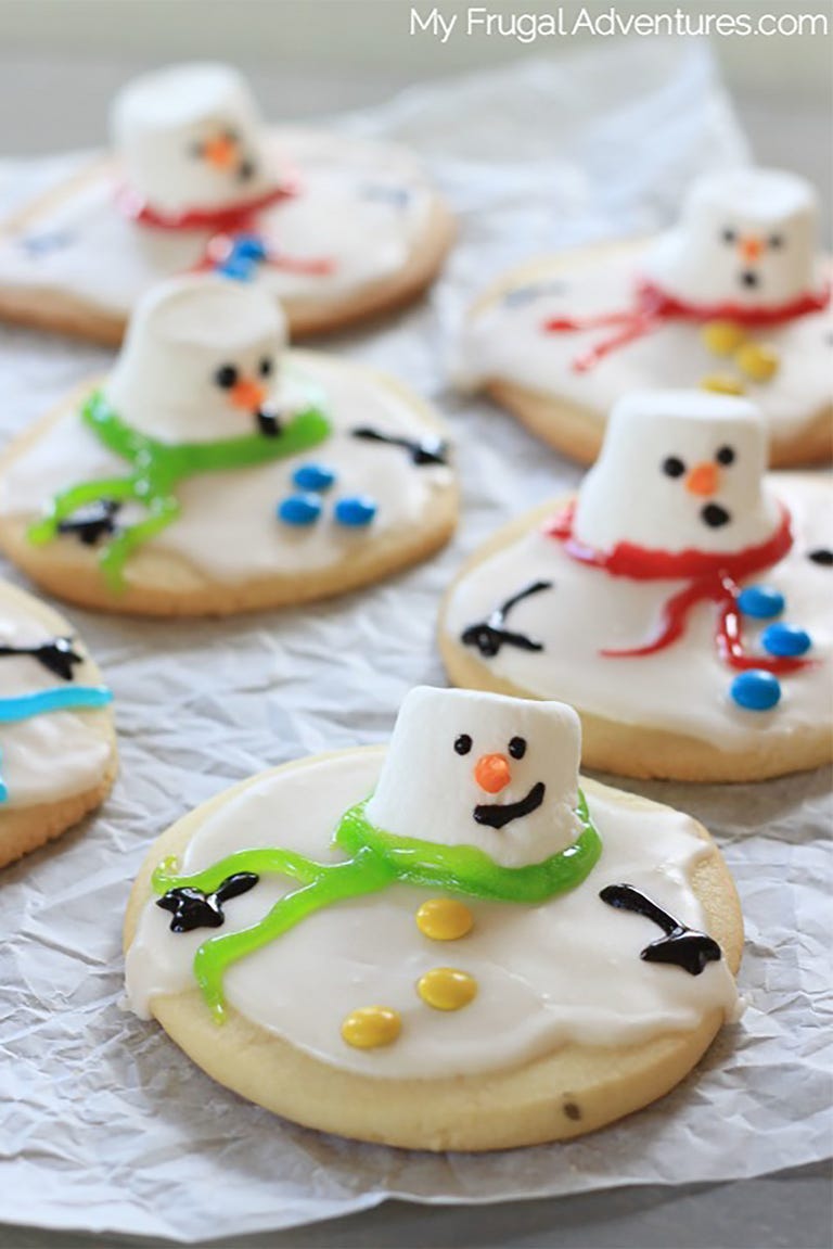 25+ Easy Christmas Sugar Cookies - Recipes & Decorating Ideas for