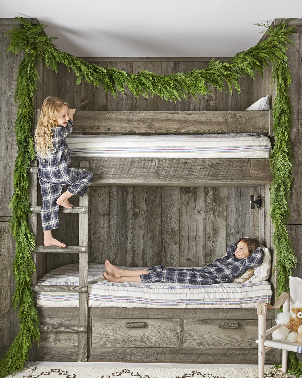 winter christmas cabin kids bunk beds