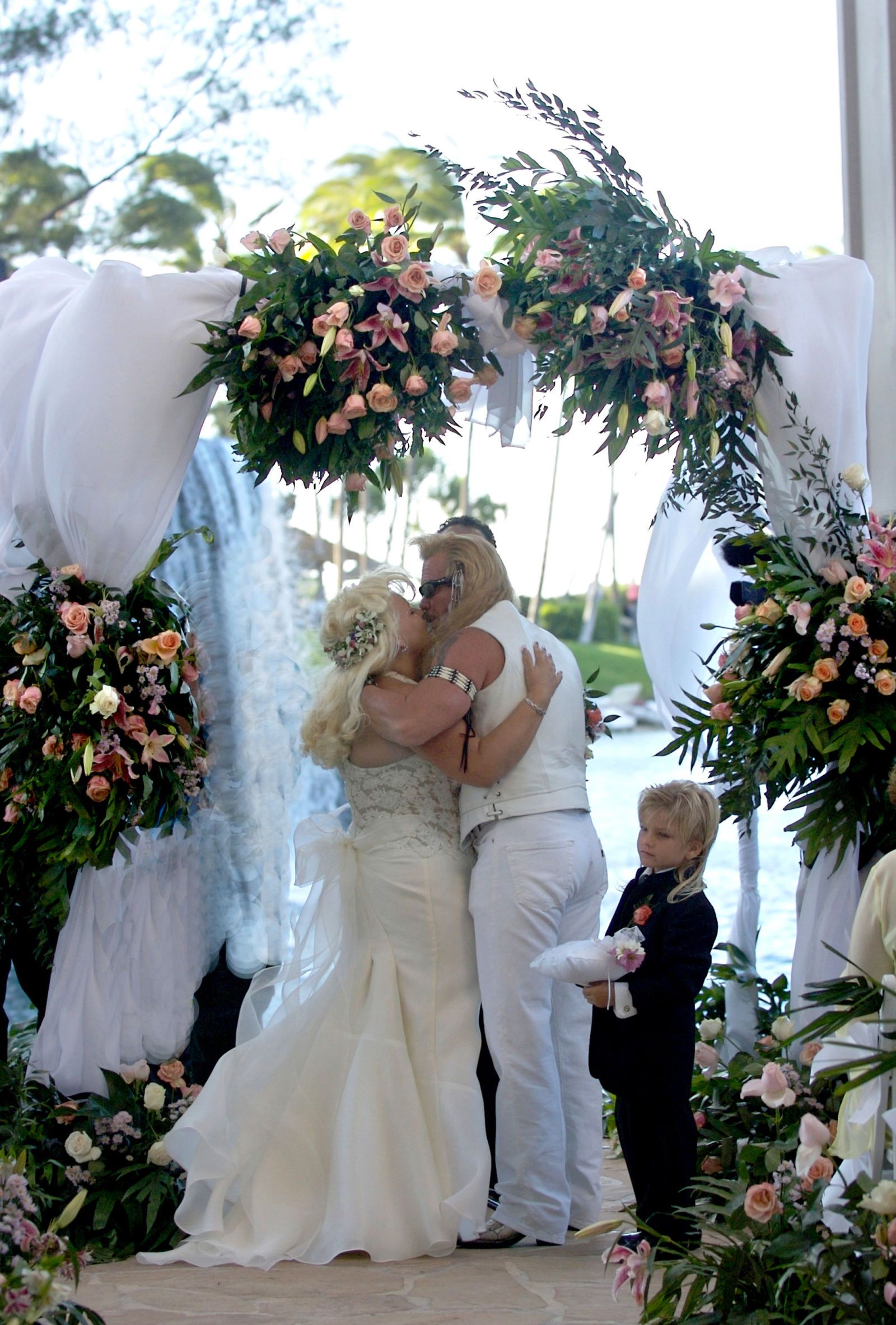 dog the bounty hunter wedding