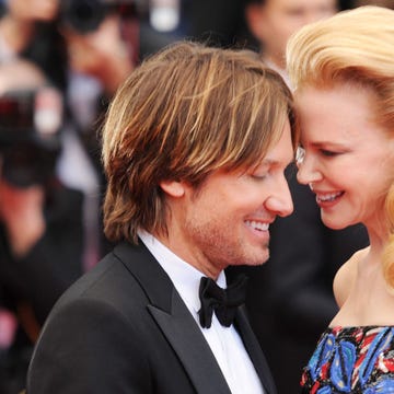 Hair, Hairstyle, Premiere, Event, Interaction, Blond, Kiss, Carpet, Formal wear, Romance, Hair, Hairstyle, Premiere, Event, Interaction, Blond, Kiss, Carpet, Formal wear, Romance,