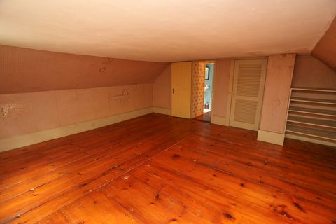 Floor, Laminate flooring, Wood flooring, Hardwood, Wood, Room, Wood stain, Property, Flooring, Plywood, 