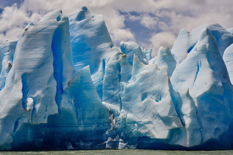 Iceberg, Ice, Glacier, Polar ice cap, Glacial landform, Blue, Sea ice, Sky, Ice cap, Natural environment, 