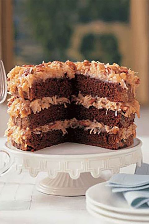 dish, food, cuisine, dessert, ingredient, german chocolate cake, snack cake, cake, baked goods, buttercream,