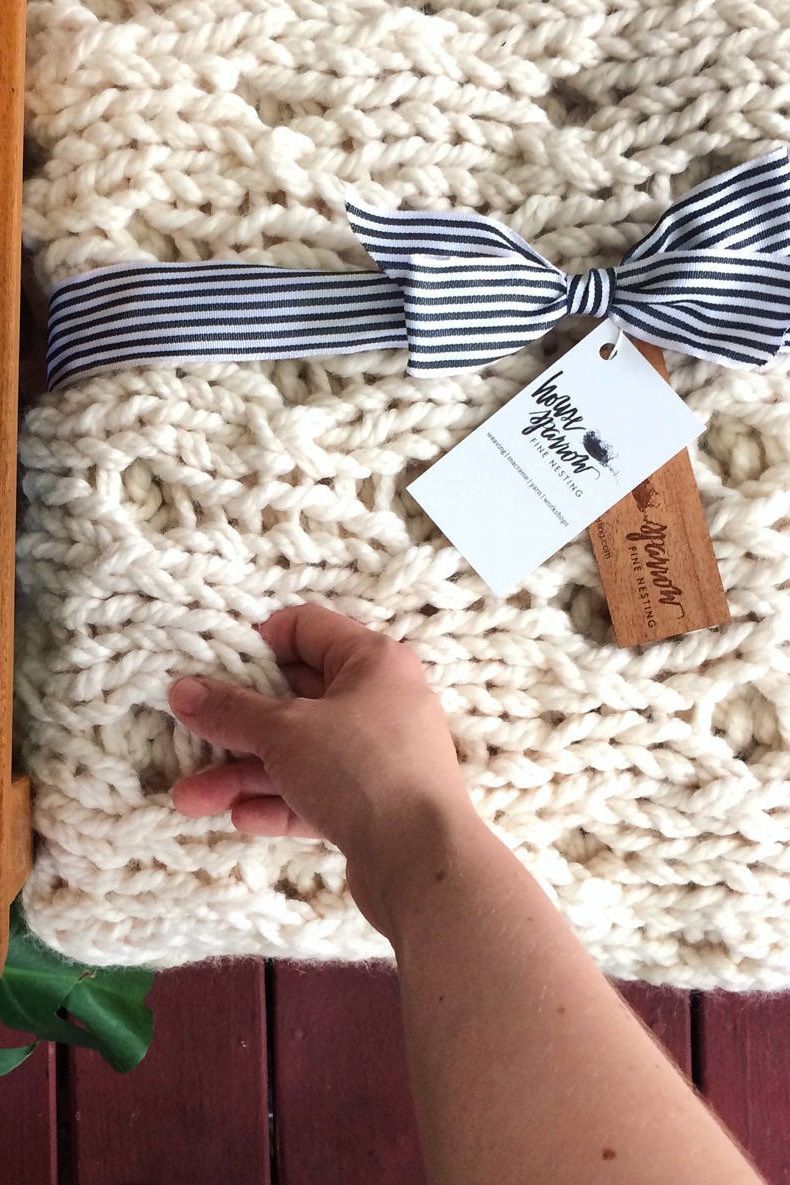 Chunky Knit Blanket For Sale On Amazon Affordable Chunky Knit Throw Blankets