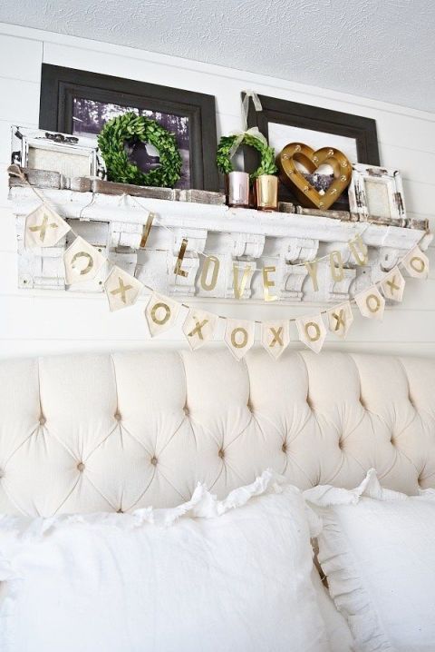 22 DIY Romantic Bedroom Decorating Ideas 