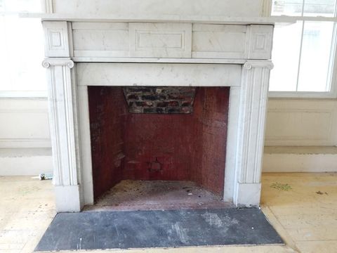 Fireplace, Property, Hearth, Floor, Wall, Room, Marble, Tile, Door, Wood stain, 