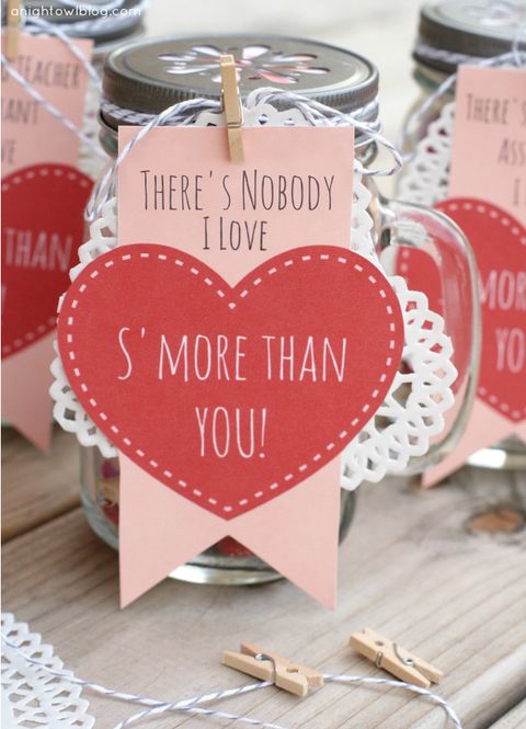 Party favor, Pink, Wedding favors, Font, Heart, Party supply, Label, Bake sale, Party, Food, 