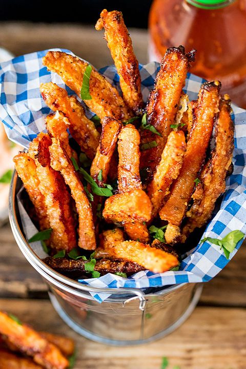 baked parmesan carrot fries with chili mayo 