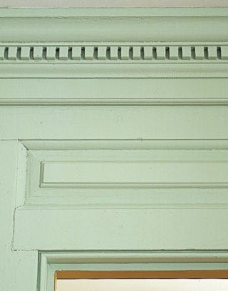 Dining room cornice
