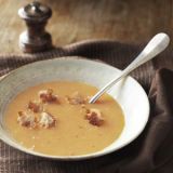 roasted garlic and potato soup with croutons