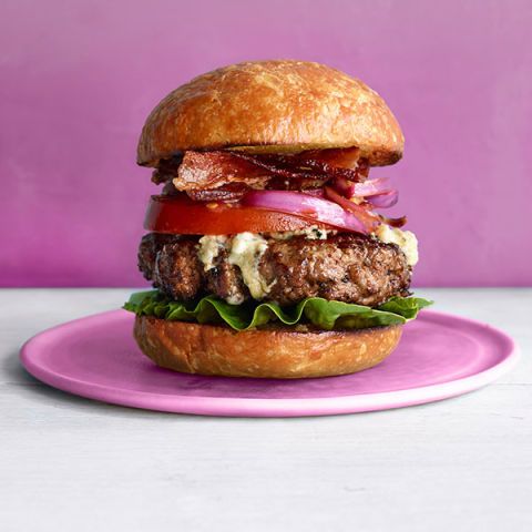 blue cheese bacon and balsamic onion burger