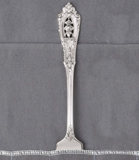 Collectible-Silver-silverware-patterns-e-1111-mdn.jpg