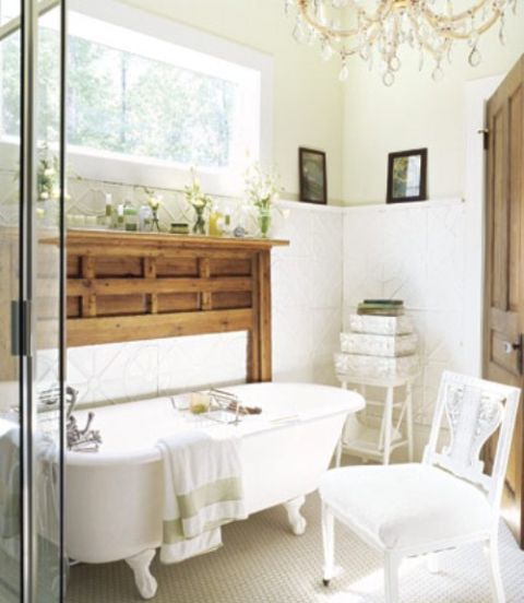 30 White Bathroom Ideas Decorating, Decorating Ideas For Bathrooms With Clawfoot Tubs
