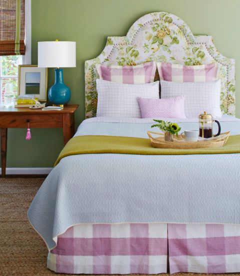 Green, Room, Yellow, Textile, Interior design, Bedding, Purple, Linens, Furniture, Wall, 