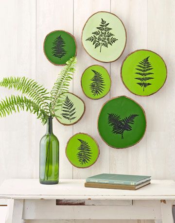 green wood stump plaques with fern motif