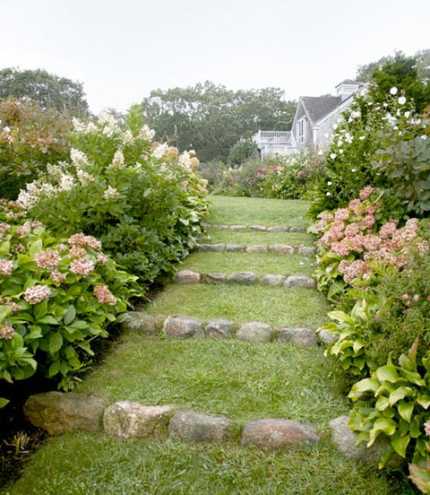 18 Stunning Stone Walkways - Garden Path Ideas 18 Stunning Stone Walkways - Garden Path Ideas