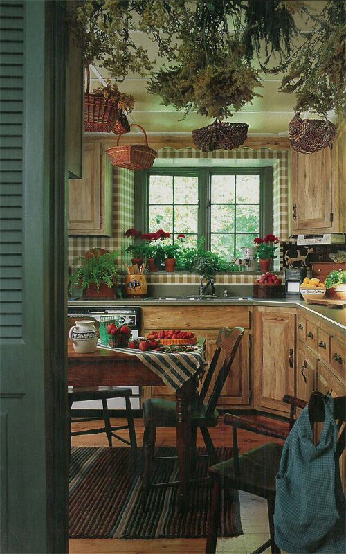Vintage Country Living Farmhouse Kitchen