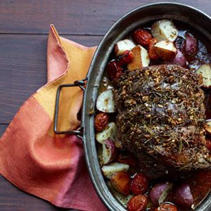 Rosemary-Beef-with-Roasted-Tomatoes-Potatoes-Recipe