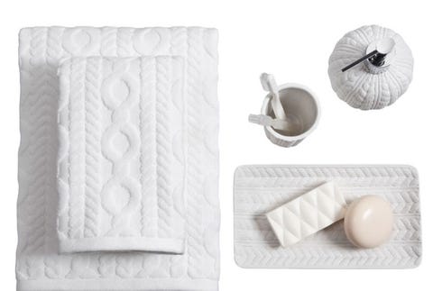 Cuisine, Ingredient, Rectangle, Natural material, Household supply, Home accessories, Animal product, Silver, Soap dish, Still life photography, 
