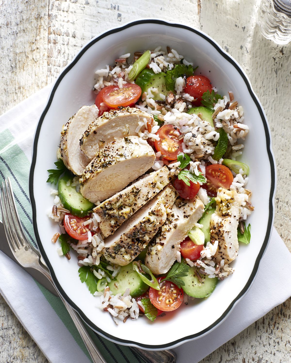 greek chicken with tomato and rice salad