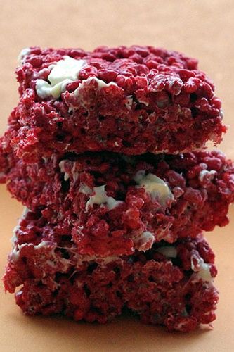 red velvet rice krispies treats