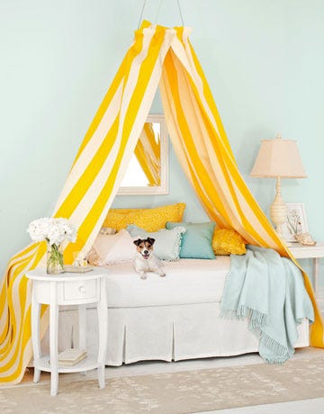 Fast Crafts Easy Decorating Yellow And White Canopy Bed