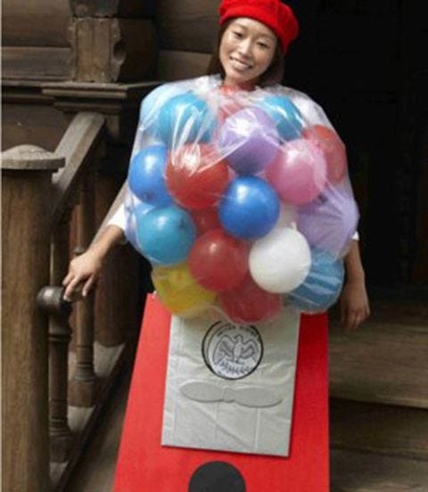 White Trash Halloween Costume Garbage Bag - How to Make Your Own Halloween Costumes Out of Trash Bags White Trash Halloween Costume Garbage Bag - How to Make Your Own Halloween Costumes Out of Trash Bags