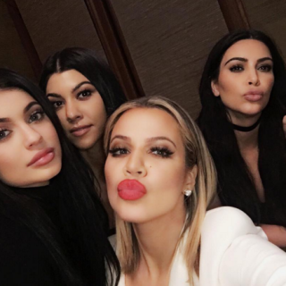 kardashians-selfie-instagram