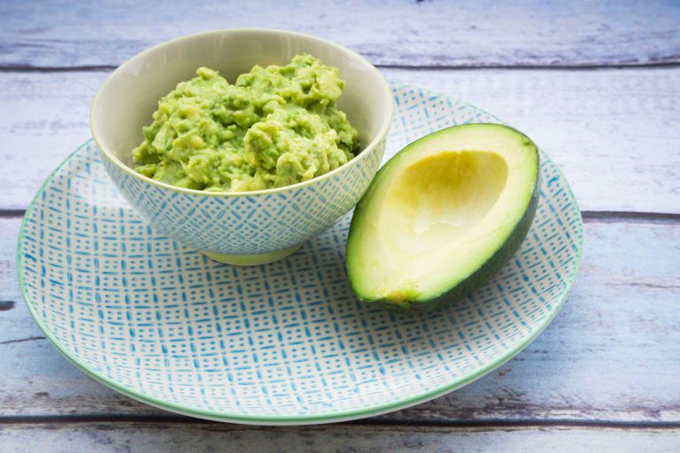 Green, Food, Ingredient, Serveware, Dishware, Tableware, Plate, Produce, Guacamole, Fruit, 