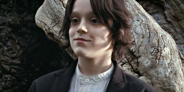 Benedict Clarke als jonge Severus Sneep